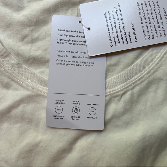 NWT! Athleta | White Outbound Scoop Tee | Size Medium - Picture 5 of 9